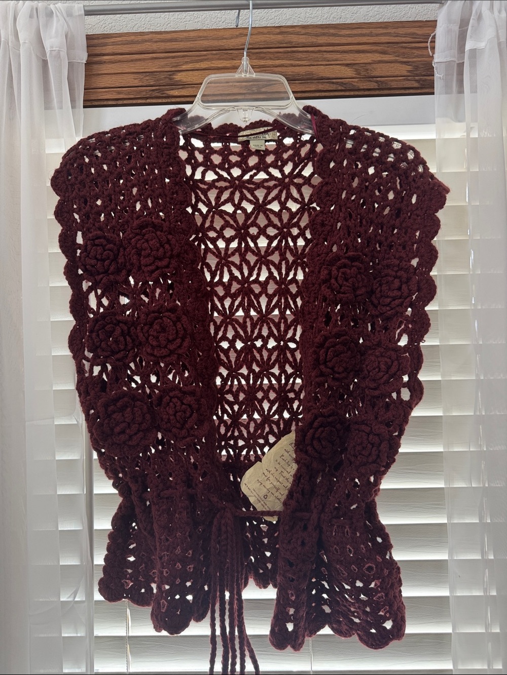 Crochet Floral Openwork Womens Sweater Vest - Burgundy